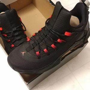 Jordan Ultra Fly2Low